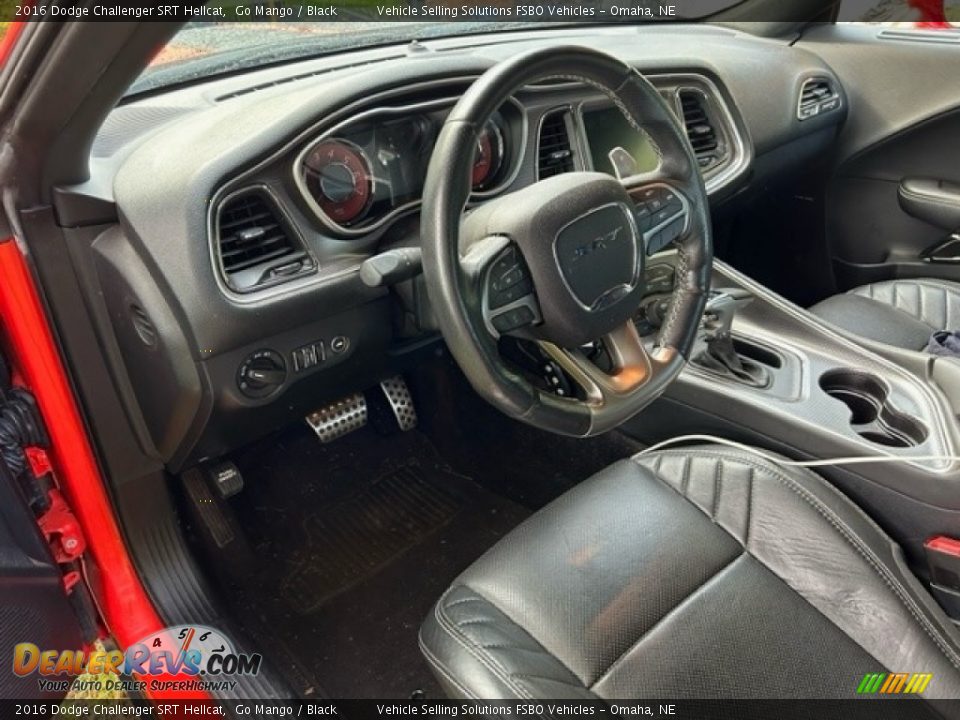 Front Seat of 2016 Dodge Challenger SRT Hellcat Photo #5