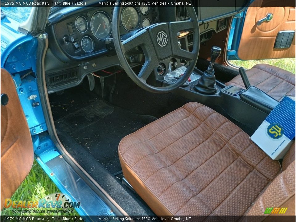 Front Seat of 1979 MG MGB Roadster Photo #4