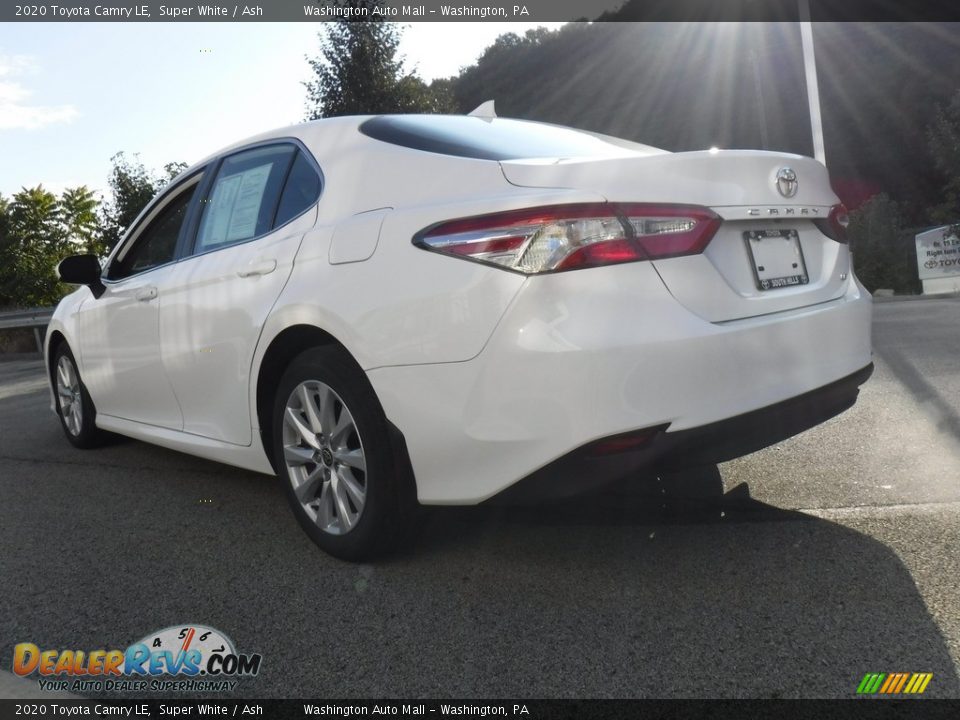 2020 Toyota Camry LE Super White / Ash Photo #14