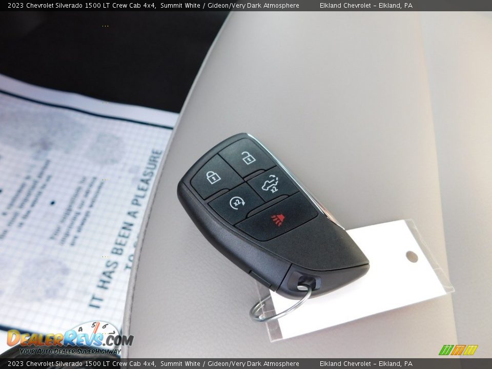 Keys of 2023 Chevrolet Silverado 1500 LT Crew Cab 4x4 Photo #20