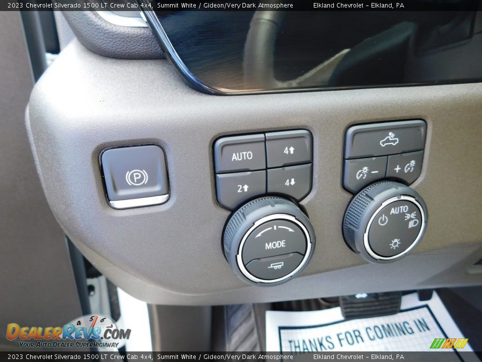 Controls of 2023 Chevrolet Silverado 1500 LT Crew Cab 4x4 Photo #26
