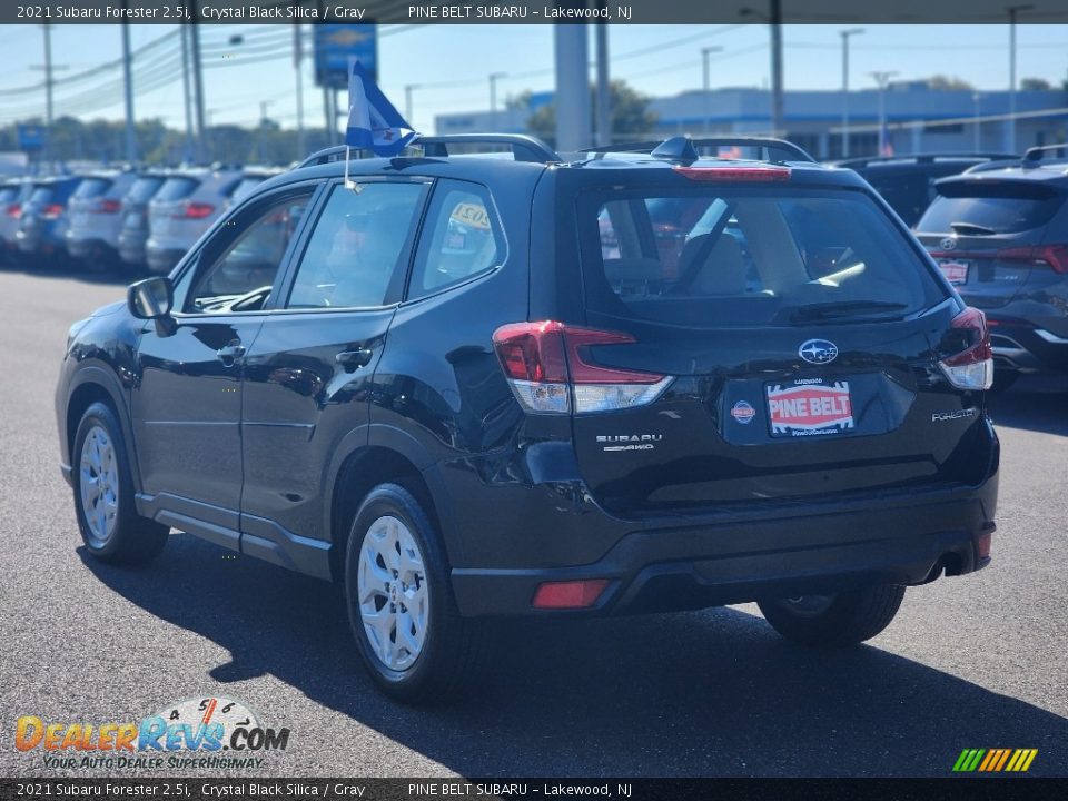 2021 Subaru Forester 2.5i Crystal Black Silica / Gray Photo #11