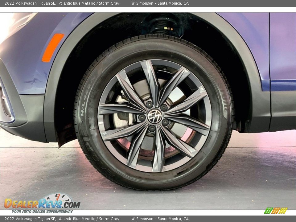 2022 Volkswagen Tiguan SE Wheel Photo #7