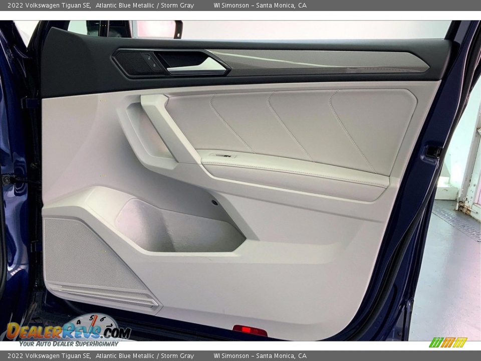 Door Panel of 2022 Volkswagen Tiguan SE Photo #25