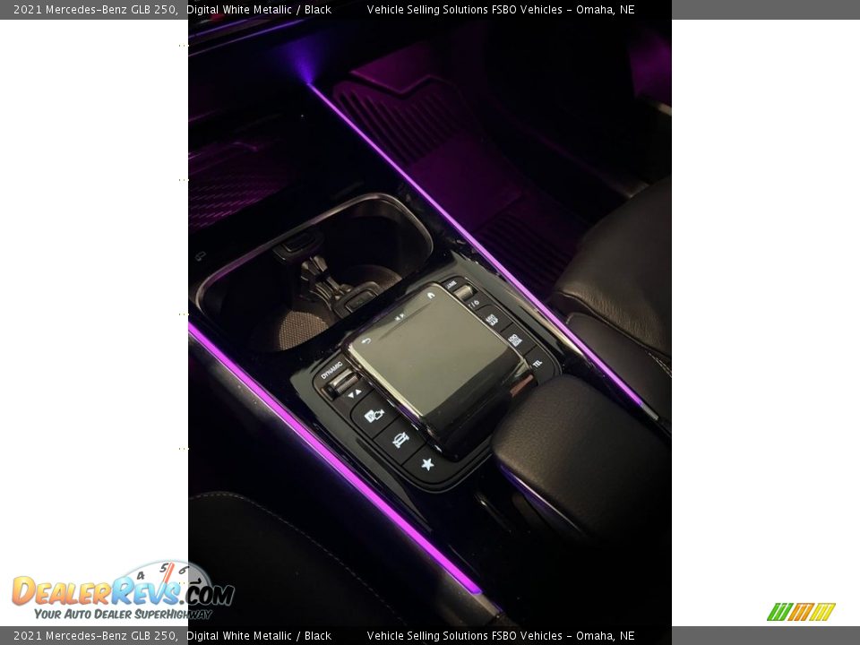 2021 Mercedes-Benz GLB 250 Digital White Metallic / Black Photo #24