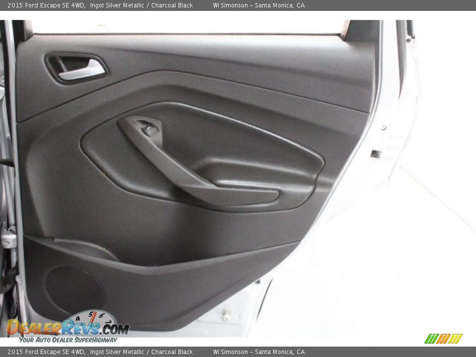 2015 Ford Escape SE 4WD Ingot Silver Metallic / Charcoal Black Photo #30