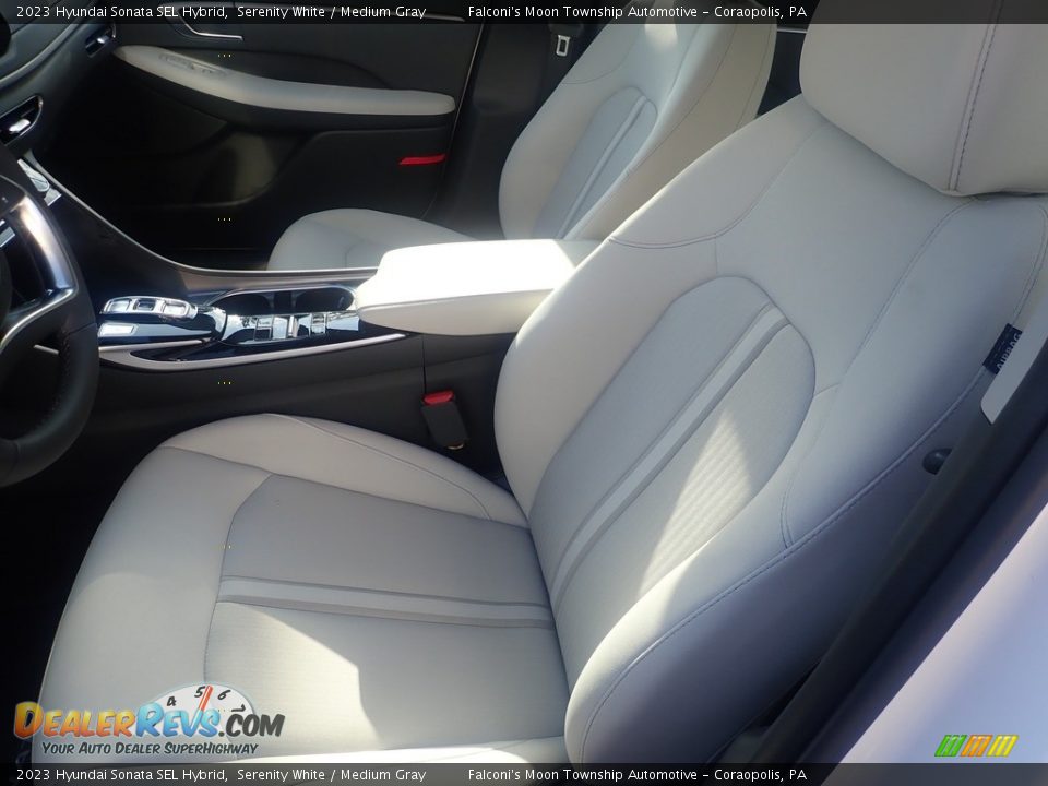 Front Seat of 2023 Hyundai Sonata SEL Hybrid Photo #10