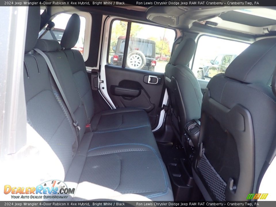 2024 Jeep Wrangler 4-Door Rubicon X 4xe Hybrid Bright White / Black Photo #11