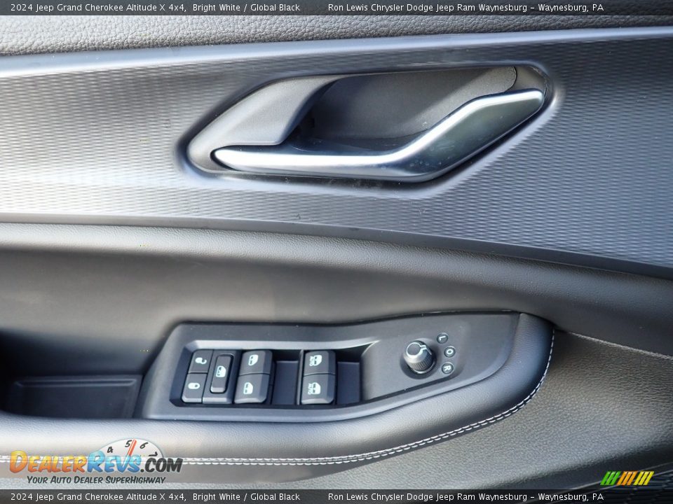 Door Panel of 2024 Jeep Grand Cherokee Altitude X 4x4 Photo #14