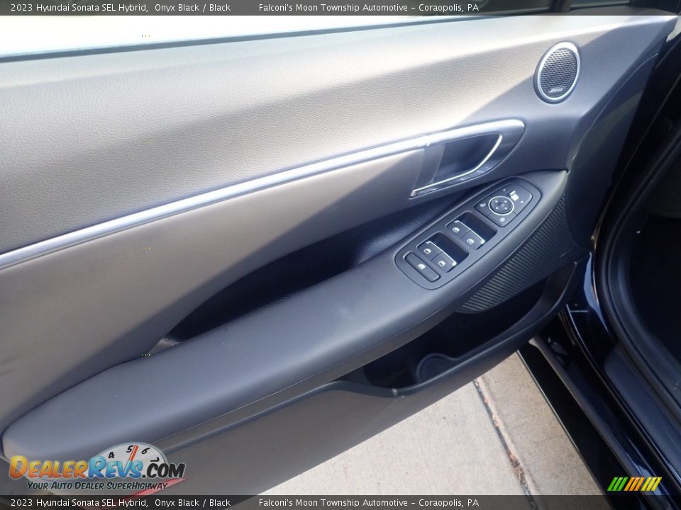 Door Panel of 2023 Hyundai Sonata SEL Hybrid Photo #14
