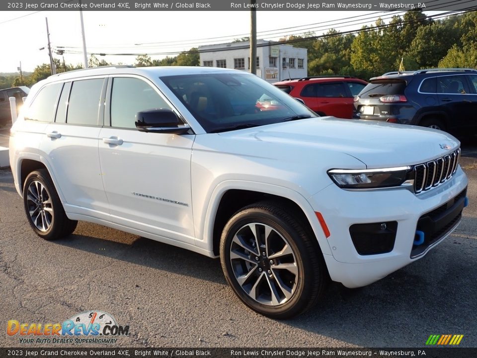 2023 Jeep Grand Cherokee Overland 4XE Bright White / Global Black Photo #8