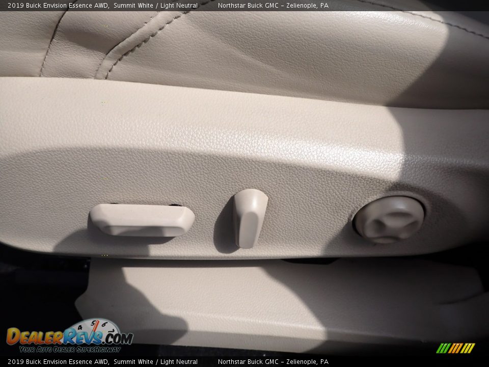 2019 Buick Envision Essence AWD Summit White / Light Neutral Photo #22
