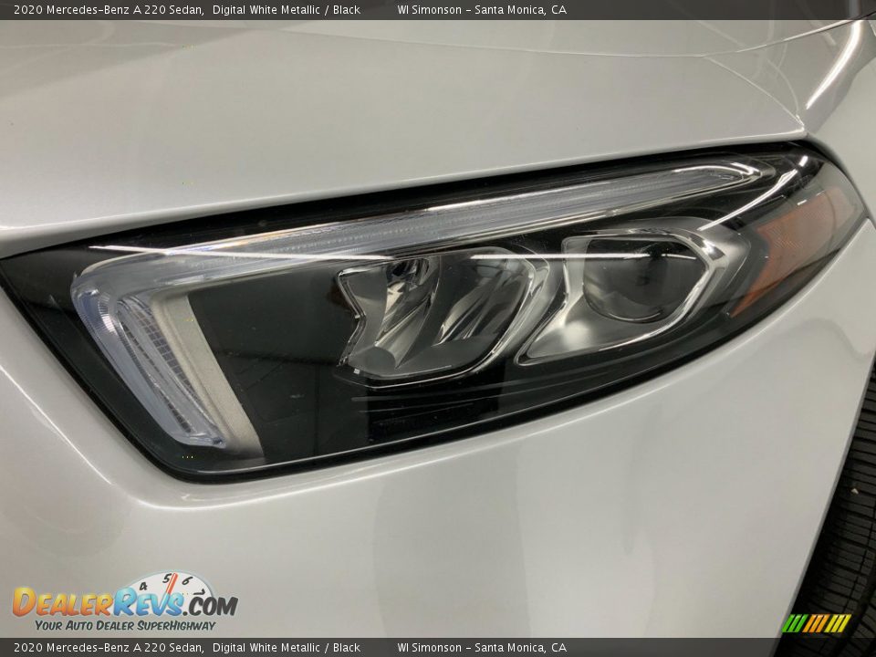 2020 Mercedes-Benz A 220 Sedan Digital White Metallic / Black Photo #15