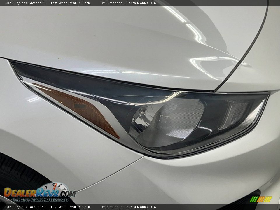 2020 Hyundai Accent SE Frost White Pearl / Black Photo #9