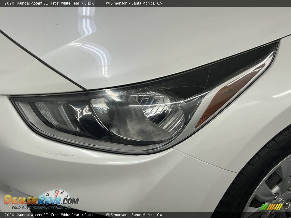 2020 Hyundai Accent SE Frost White Pearl / Black Photo #10