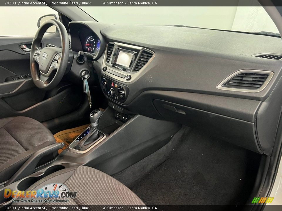 Dashboard of 2020 Hyundai Accent SE Photo #34