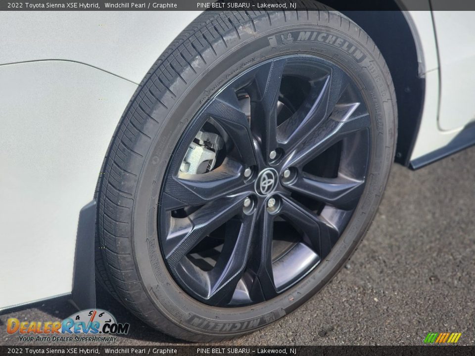 2022 Toyota Sienna XSE Hybrid Wheel Photo #6