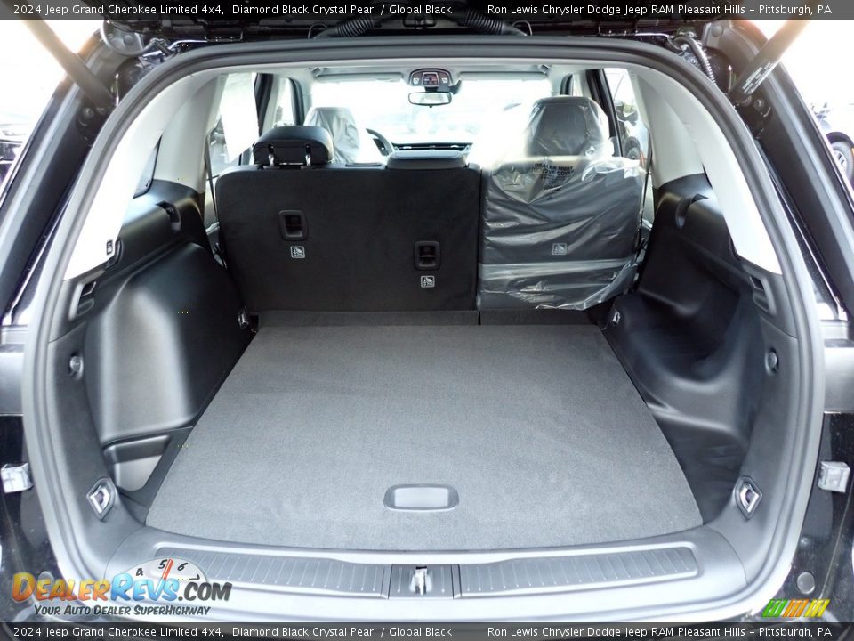 2024 Jeep Grand Cherokee Limited 4x4 Trunk Photo #5