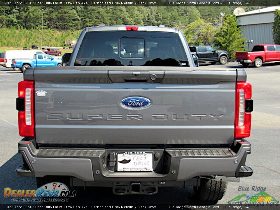 2023 Ford F250 Super Duty Lariat Crew Cab 4x4 Carbonized Gray Metallic / Black Onyx Photo #4