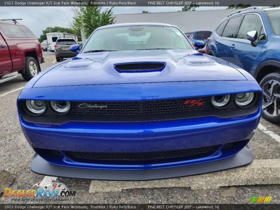 2022 Dodge Challenger R/T Scat Pack Widebody Frostbite / Ruby Red/Black Photo #2