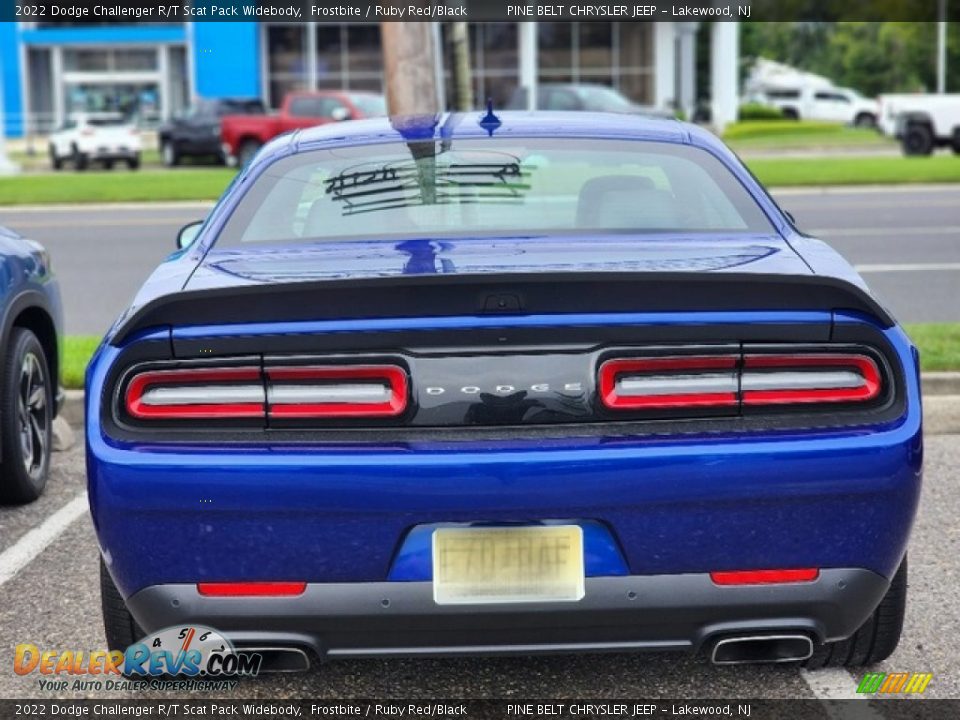 2022 Dodge Challenger R/T Scat Pack Widebody Frostbite / Ruby Red/Black Photo #4