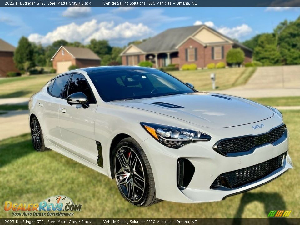 Front 3/4 View of 2023 Kia Stinger GT2 Photo #19