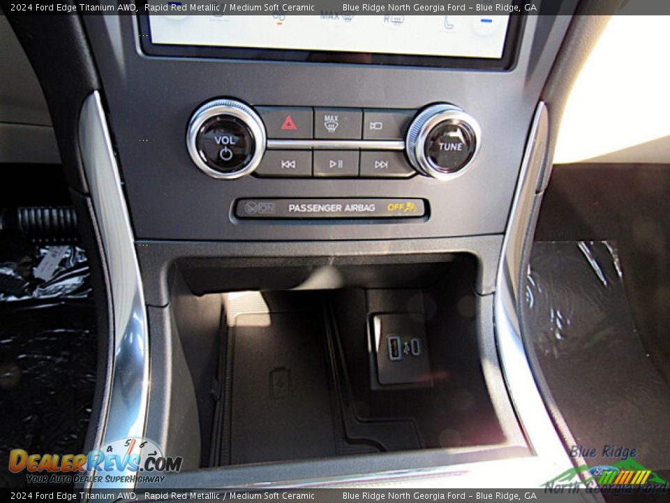 Controls of 2024 Ford Edge Titanium AWD Photo #20