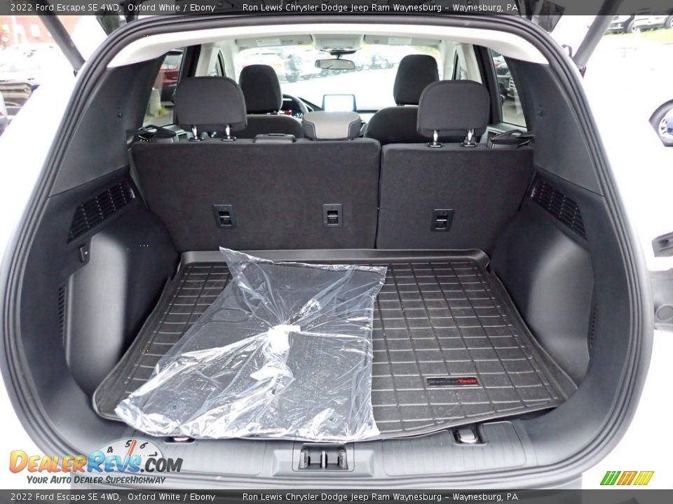 2022 Ford Escape SE 4WD Trunk Photo #5