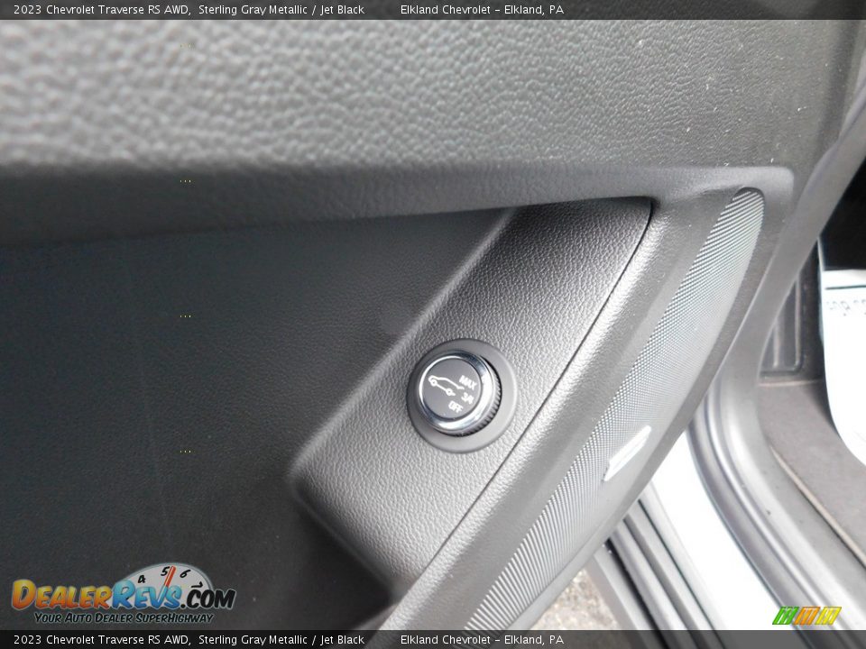 2023 Chevrolet Traverse RS AWD Sterling Gray Metallic / Jet Black Photo #20