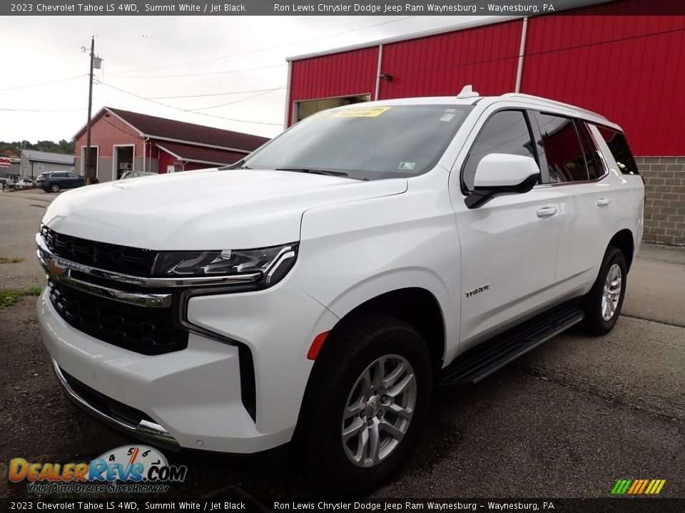 Front 3/4 View of 2023 Chevrolet Tahoe LS 4WD Photo #1