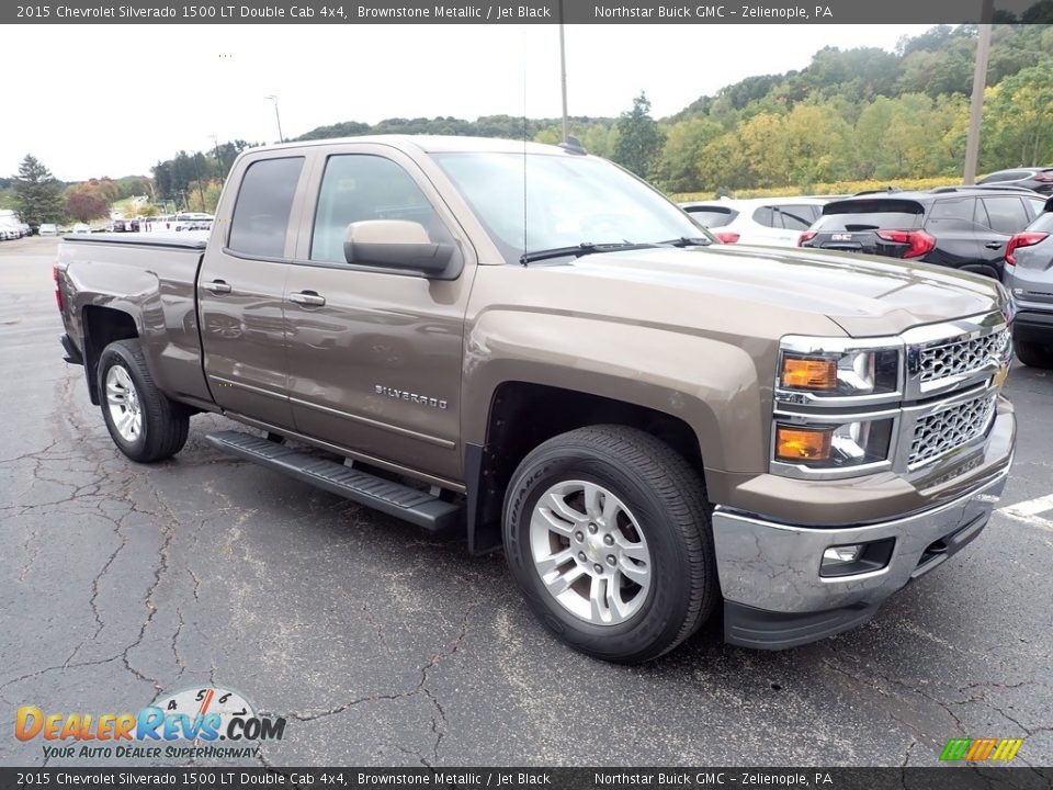 Front 3/4 View of 2015 Chevrolet Silverado 1500 LT Double Cab 4x4 Photo #9
