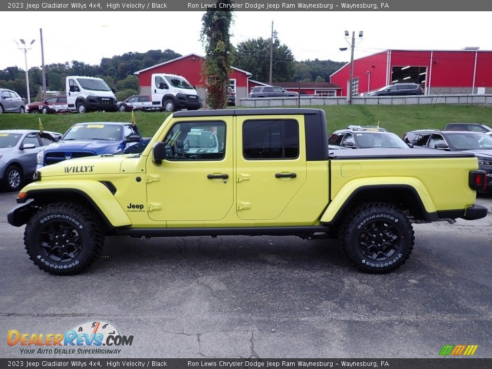 2023 Jeep Gladiator Willys 4x4 High Velocity / Black Photo #2