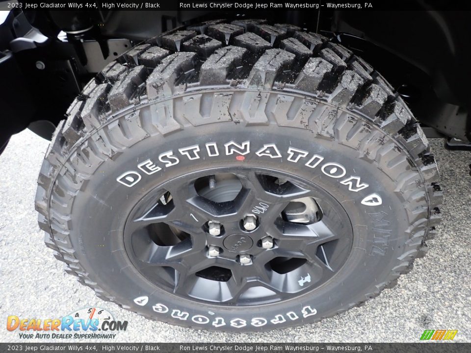 2023 Jeep Gladiator Willys 4x4 High Velocity / Black Photo #10