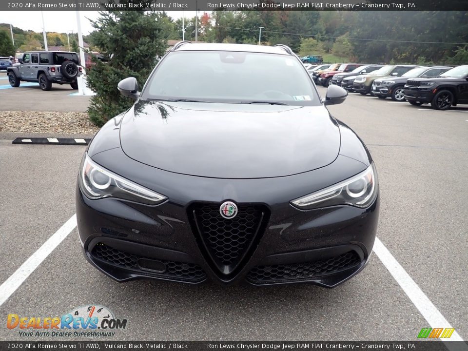 2020 Alfa Romeo Stelvio TI AWD Vulcano Black Metallic / Black Photo #2