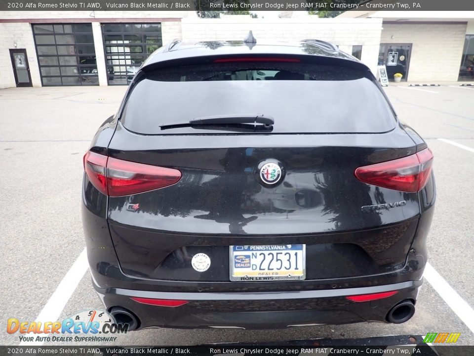 2020 Alfa Romeo Stelvio TI AWD Vulcano Black Metallic / Black Photo #6