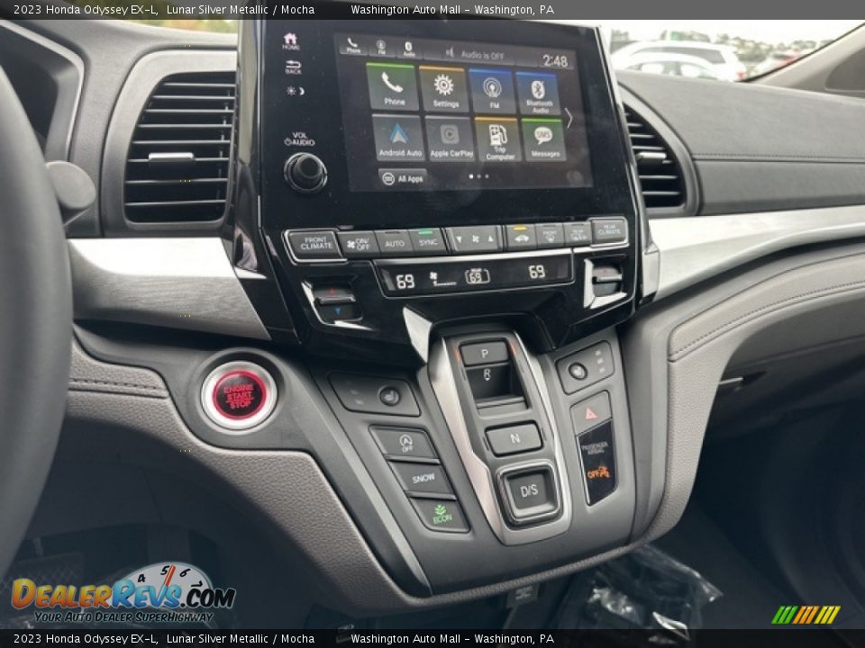Controls of 2023 Honda Odyssey EX-L Photo #5