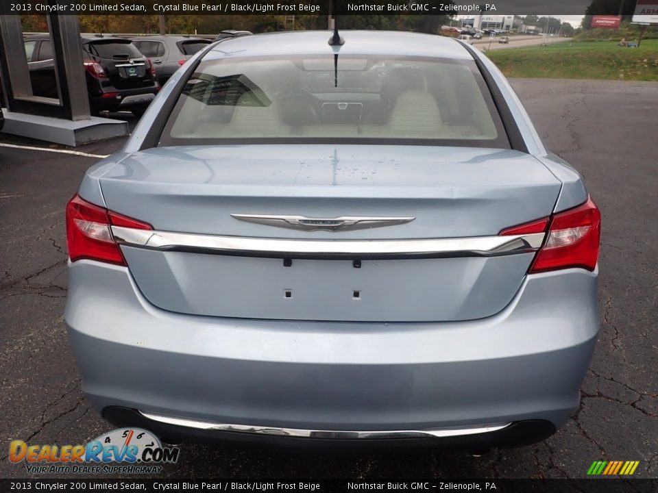 2013 Chrysler 200 Limited Sedan Crystal Blue Pearl / Black/Light Frost Beige Photo #5