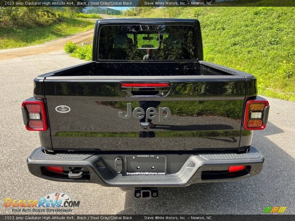 2023 Jeep Gladiator High Altitude 4x4 Black / Steel Gray/Global Black Photo #7