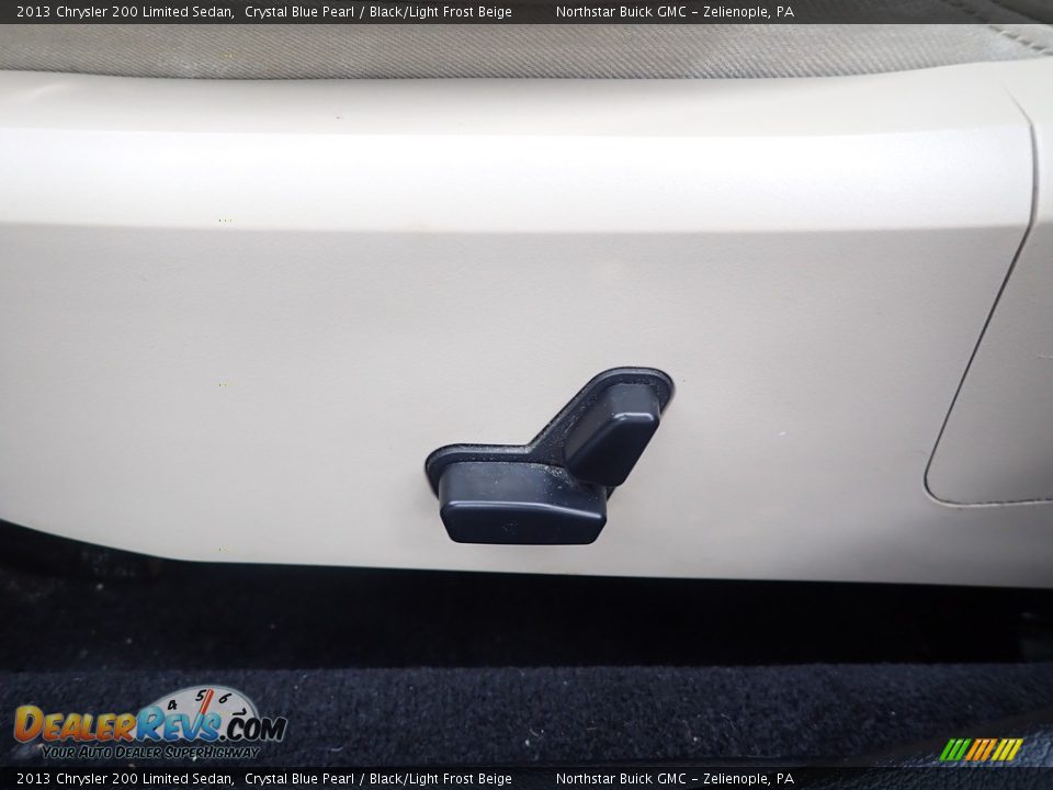 2013 Chrysler 200 Limited Sedan Crystal Blue Pearl / Black/Light Frost Beige Photo #21