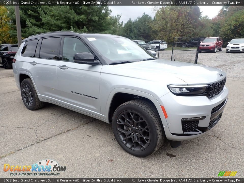 Front 3/4 View of 2023 Jeep Grand Cherokee L Summit Reserve 4WD Photo #7