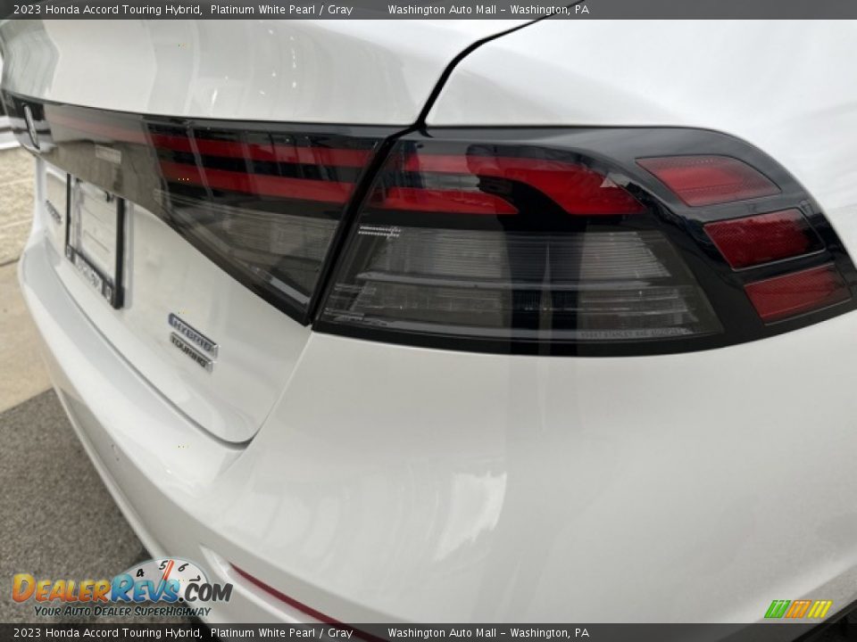 2023 Honda Accord Touring Hybrid Platinum White Pearl / Gray Photo #23