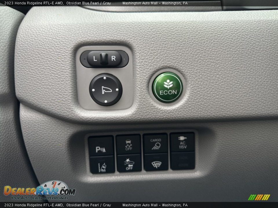 Controls of 2023 Honda Ridgeline RTL-E AWD Photo #18