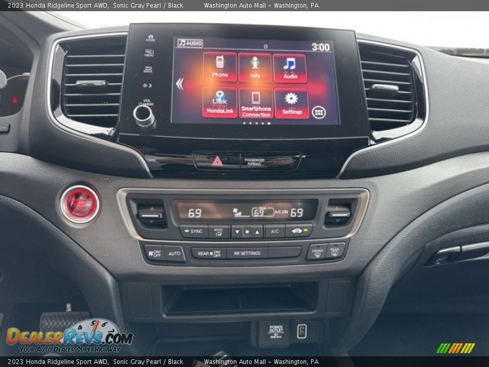 Controls of 2023 Honda Ridgeline Sport AWD Photo #11