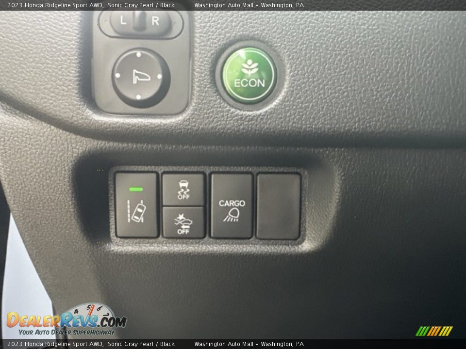 Controls of 2023 Honda Ridgeline Sport AWD Photo #17