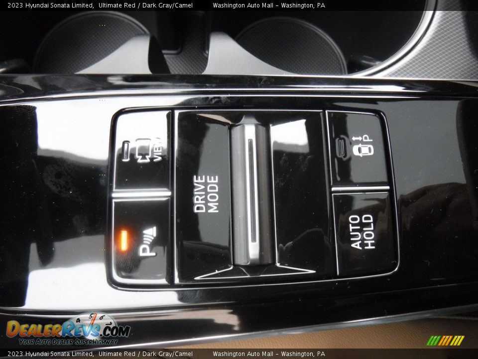 Controls of 2023 Hyundai Sonata Limited Photo #14