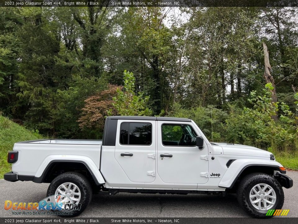 Bright White 2023 Jeep Gladiator Sport 4x4 Photo #5