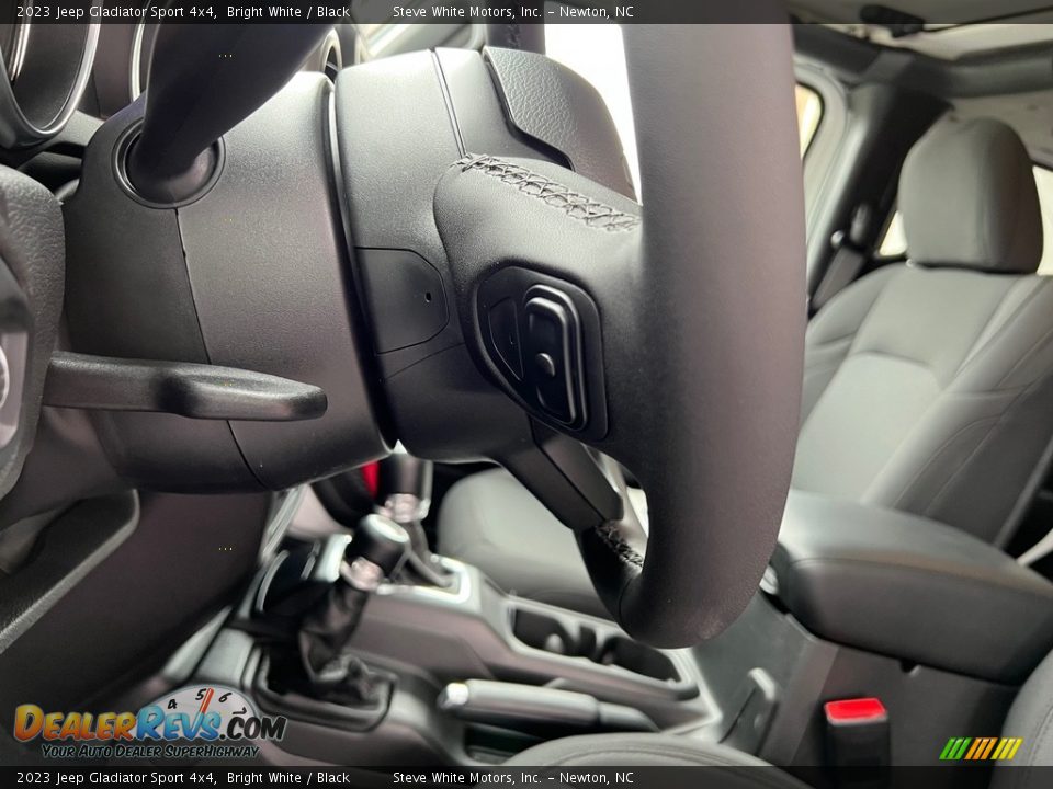 2023 Jeep Gladiator Sport 4x4 Steering Wheel Photo #14