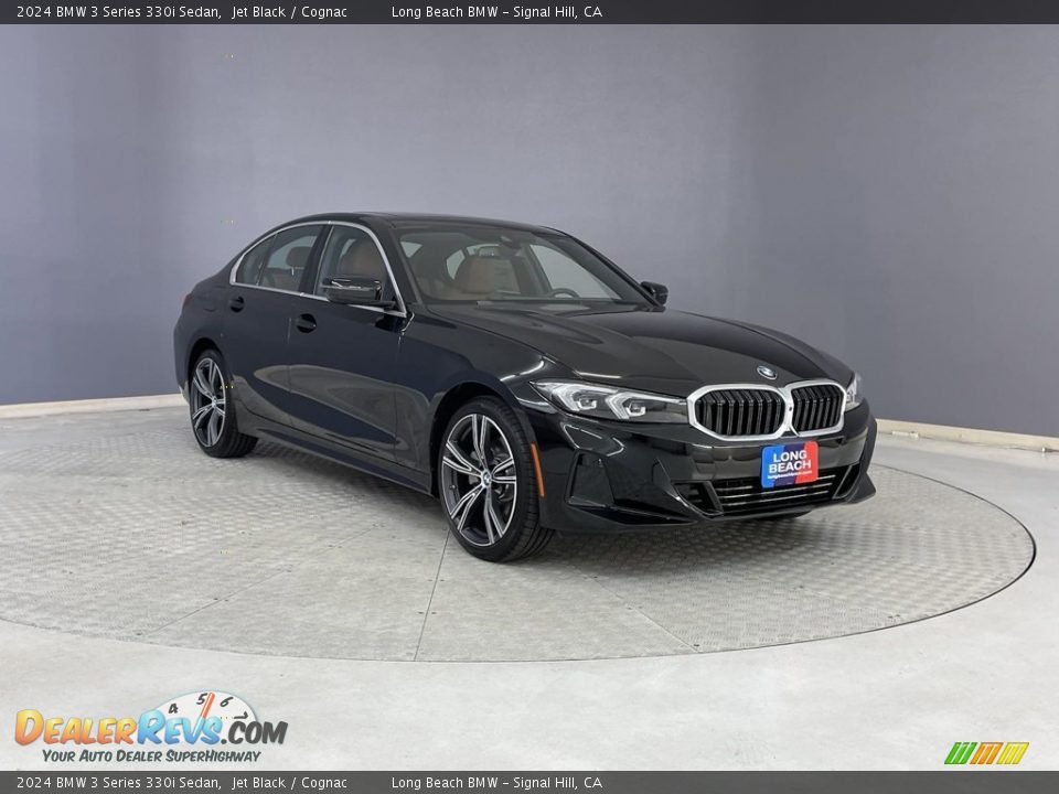 Front 3/4 View of 2024 BMW 3 Series 330i Sedan Photo #27