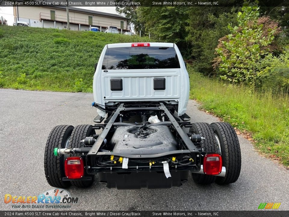 2024 Ram 4500 SLT Crew Cab 4x4 Chassis Bright White / Diesel Gray/Black Photo #7