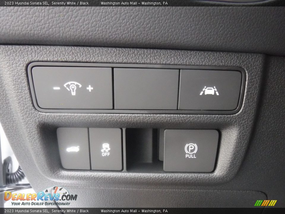Controls of 2023 Hyundai Sonata SEL Photo #10